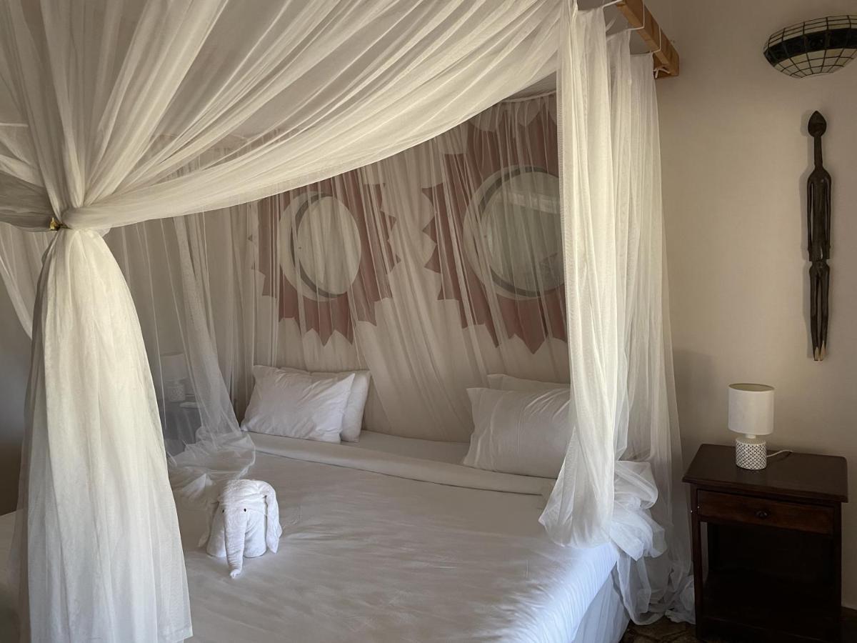 Eleven Pearl Boutique Hotel & Spa Diani Beach Exterior photo